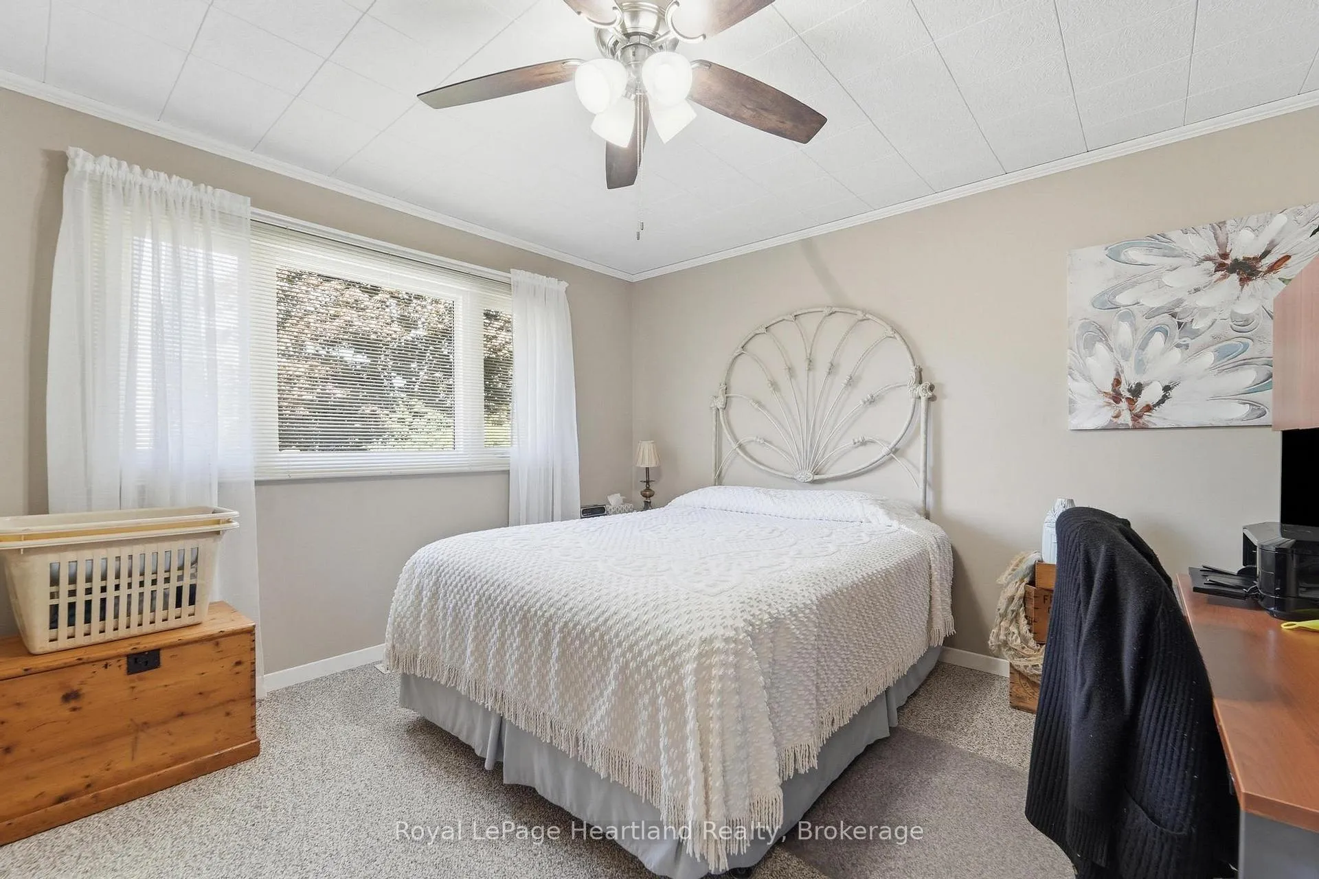 Photo 19 of 235 Hincks Street, Goderich, Goderich (Town) — HOMEH
