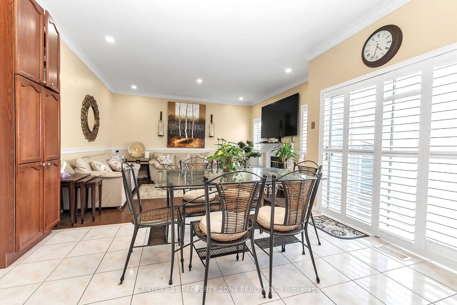 Photo 9 of 16 Armitage Crescent, Ajax, Northwest Ajax — HOMEH