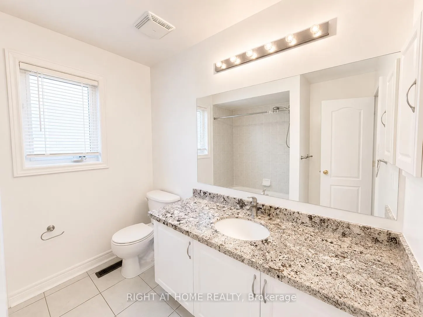 Photo 11 of 20 Spring Arbour Road, Vaughan, Patterson — HOMEH