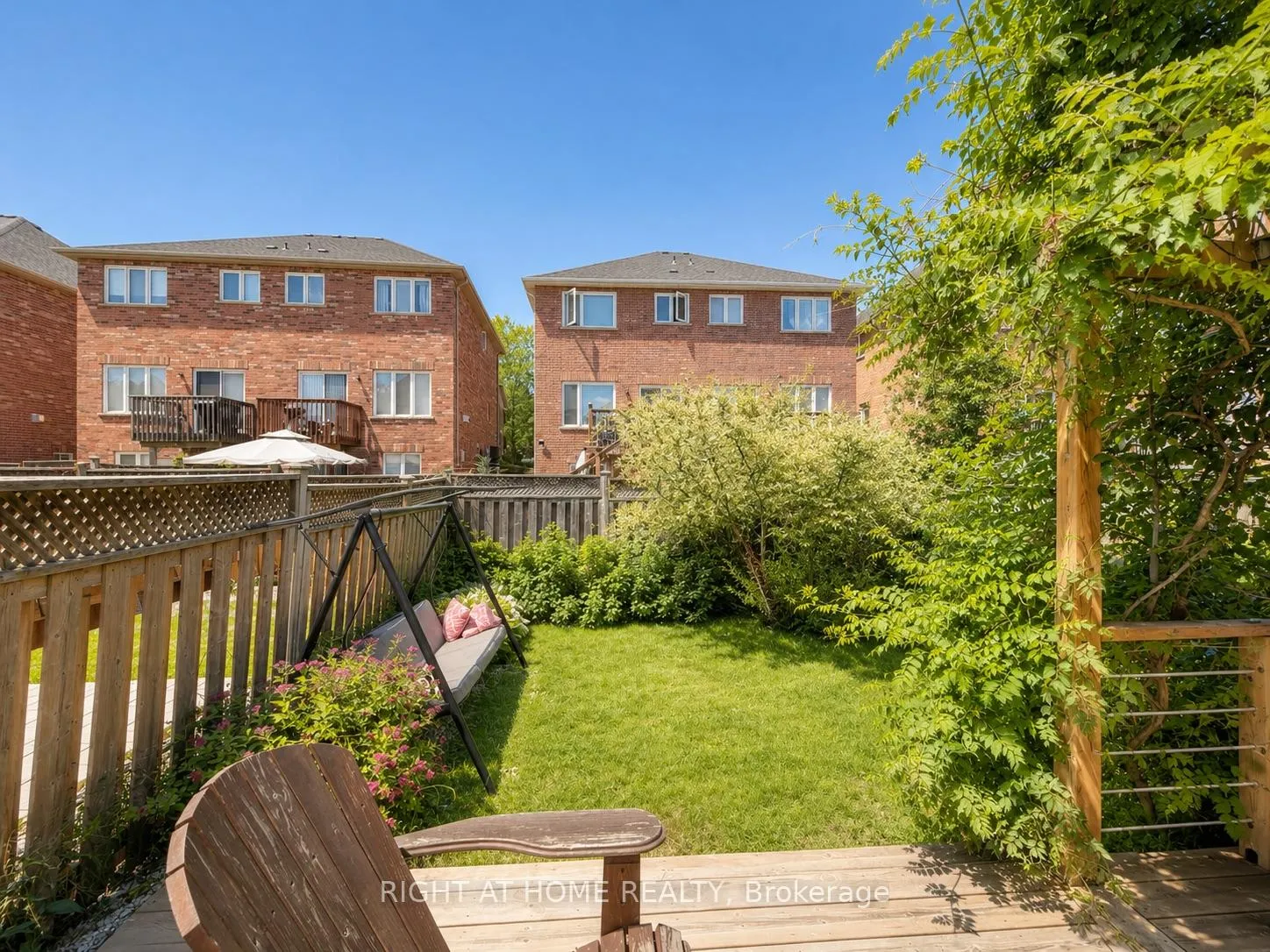 Photo 12 of 20 Spring Arbour Road, Vaughan, Patterson — HOMEH