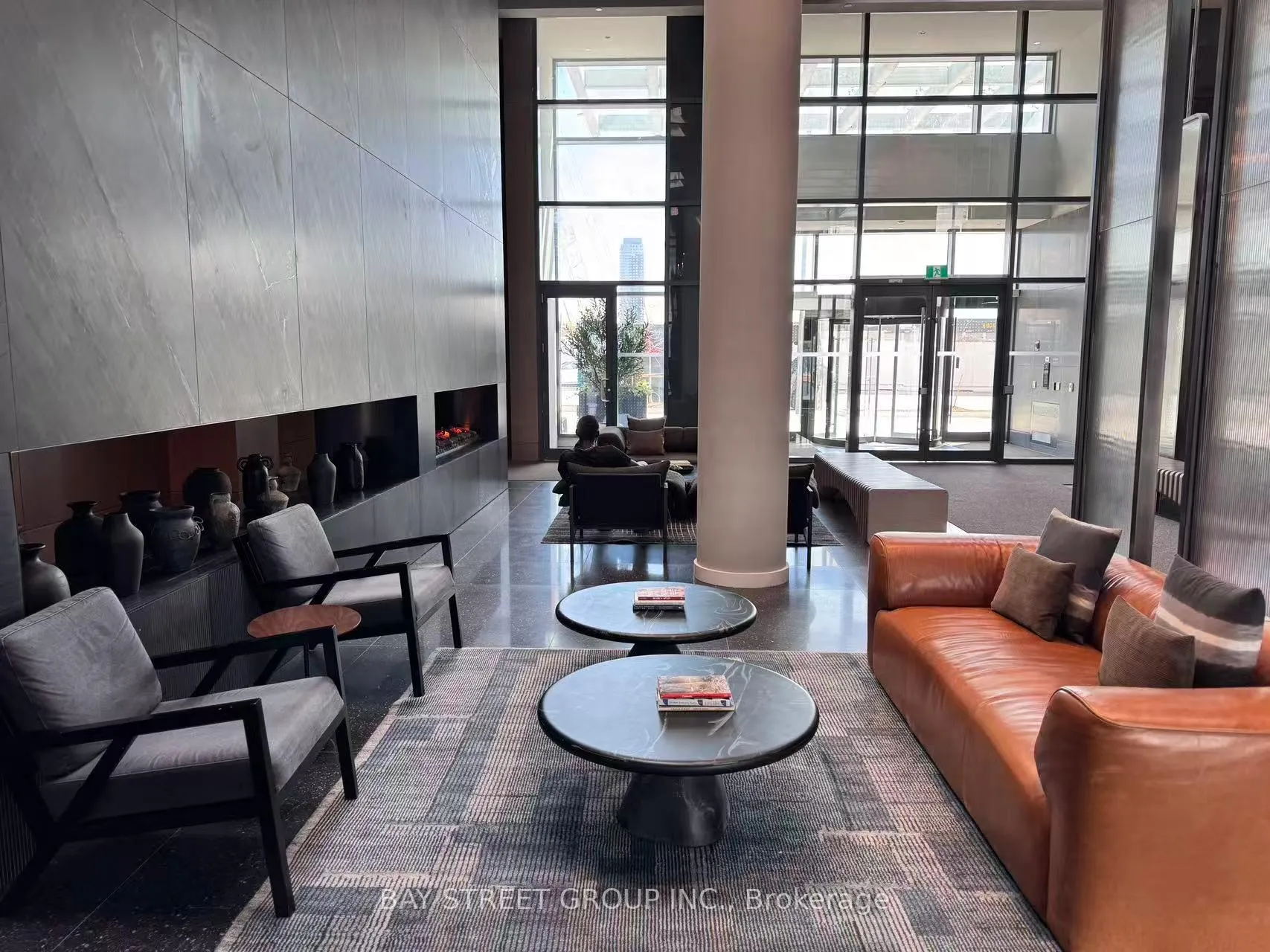 Photo 2 of Unit 1807, 8 Interchange Way, Vaughan, Vaughan Corporate Centre — HOMEH