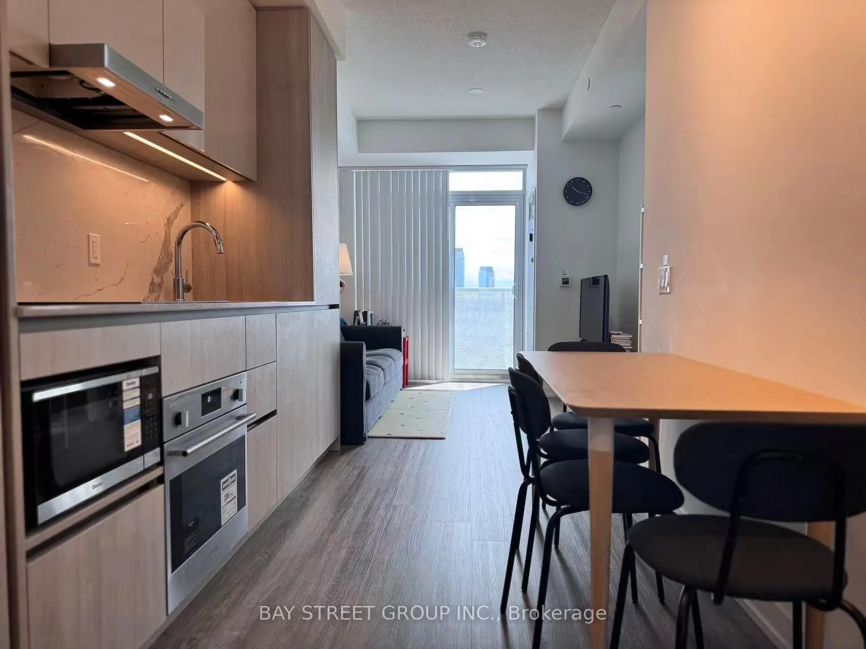 Photo 7 of Unit 1807, 8 Interchange Way, Vaughan, Vaughan Corporate Centre — HOMEH