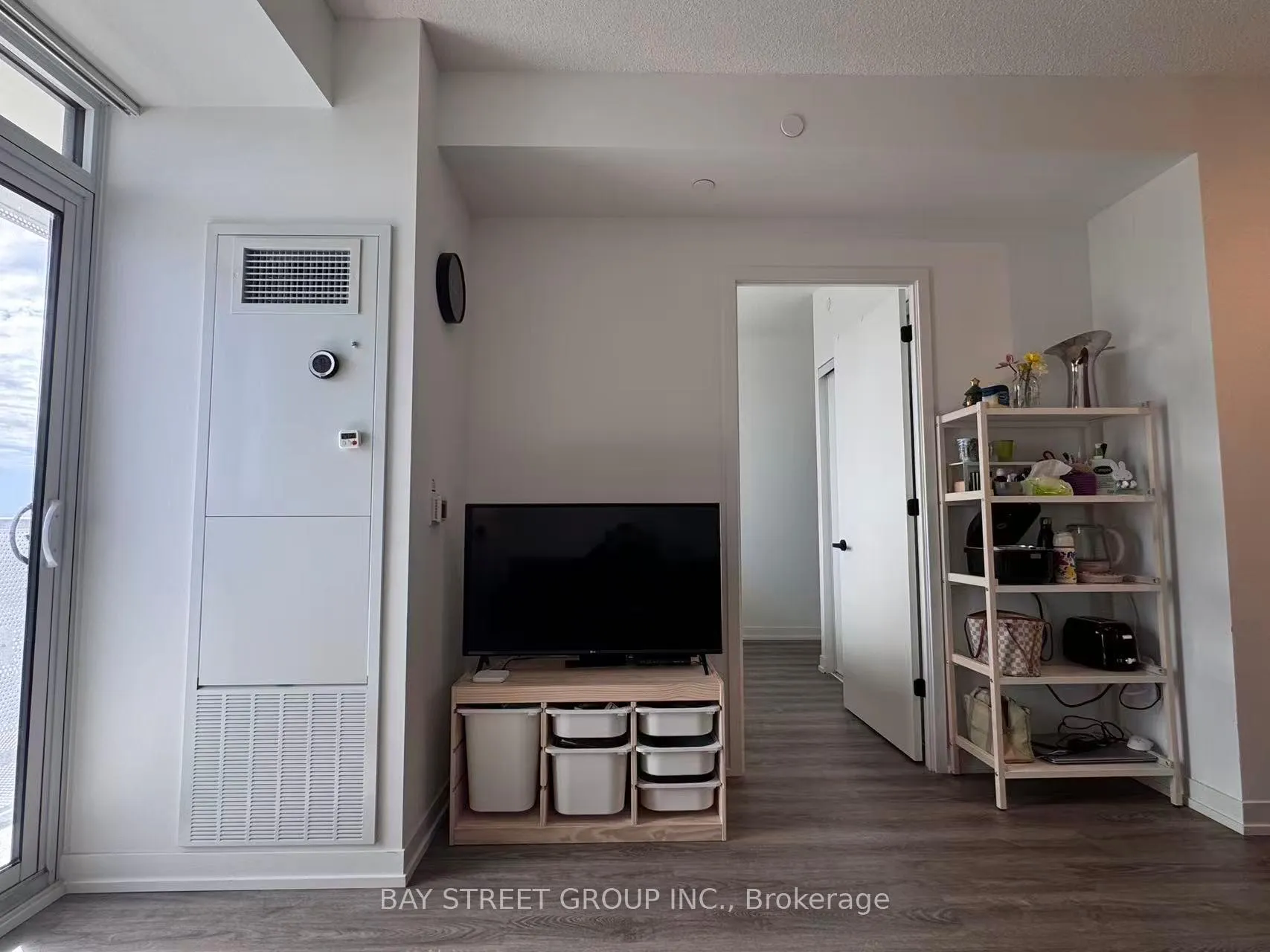 Photo 10 of Unit 1807, 8 Interchange Way, Vaughan, Vaughan Corporate Centre — HOMEH