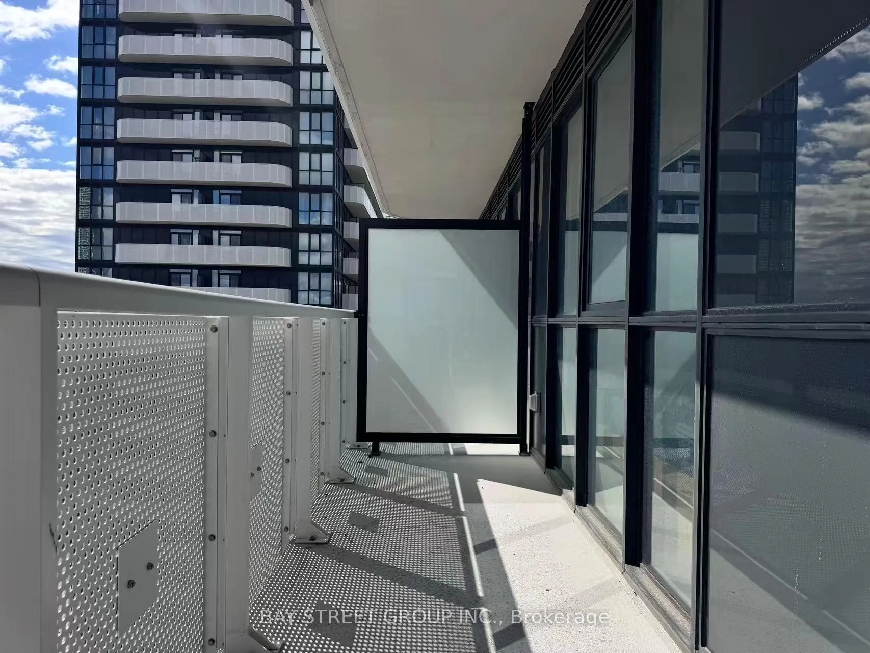Photo 18 of Unit 1807, 8 Interchange Way, Vaughan, Vaughan Corporate Centre — HOMEH