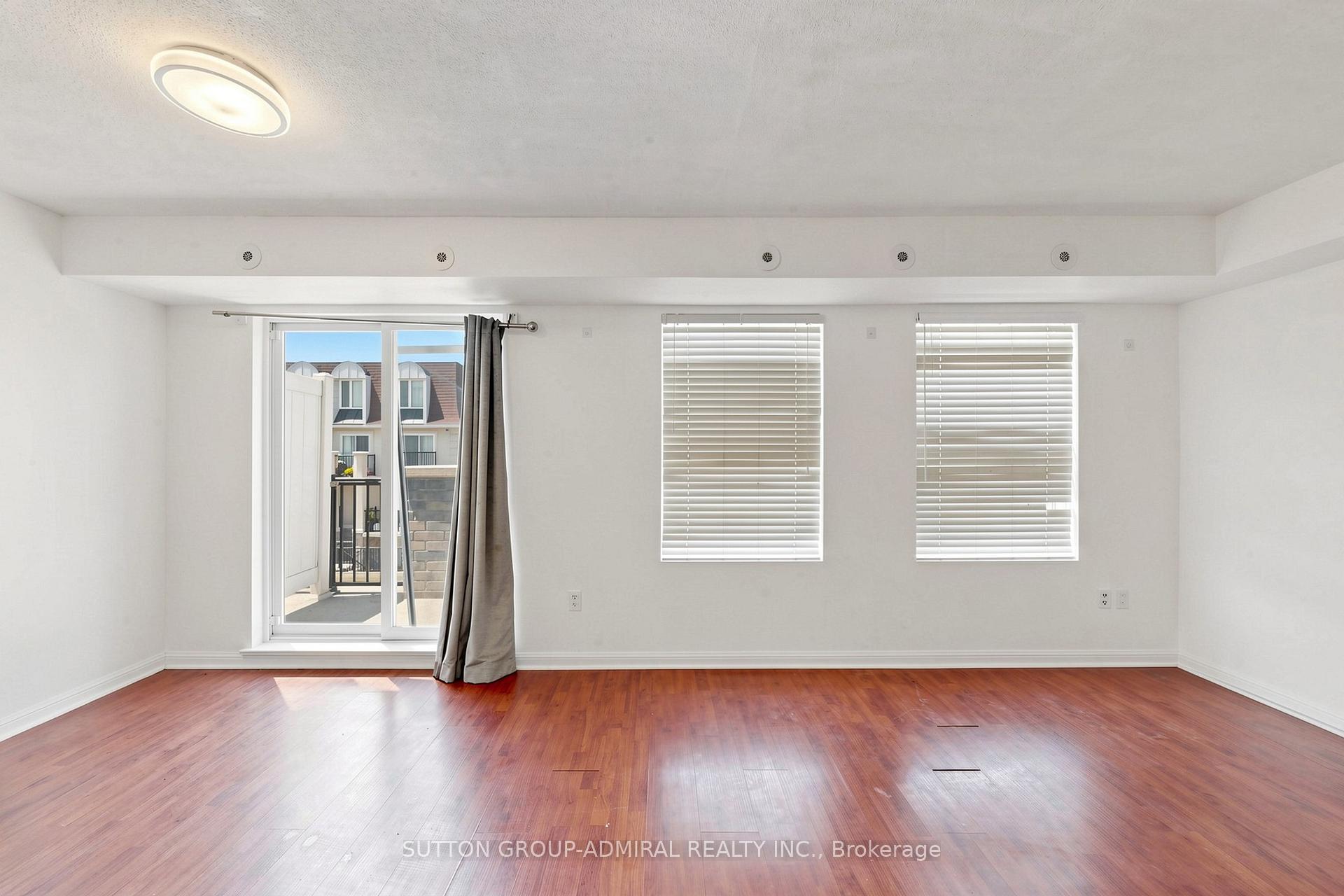 Photo 6 of 115 George Appleton Way, North York, Downsview-Roding-CFB — HOMEH