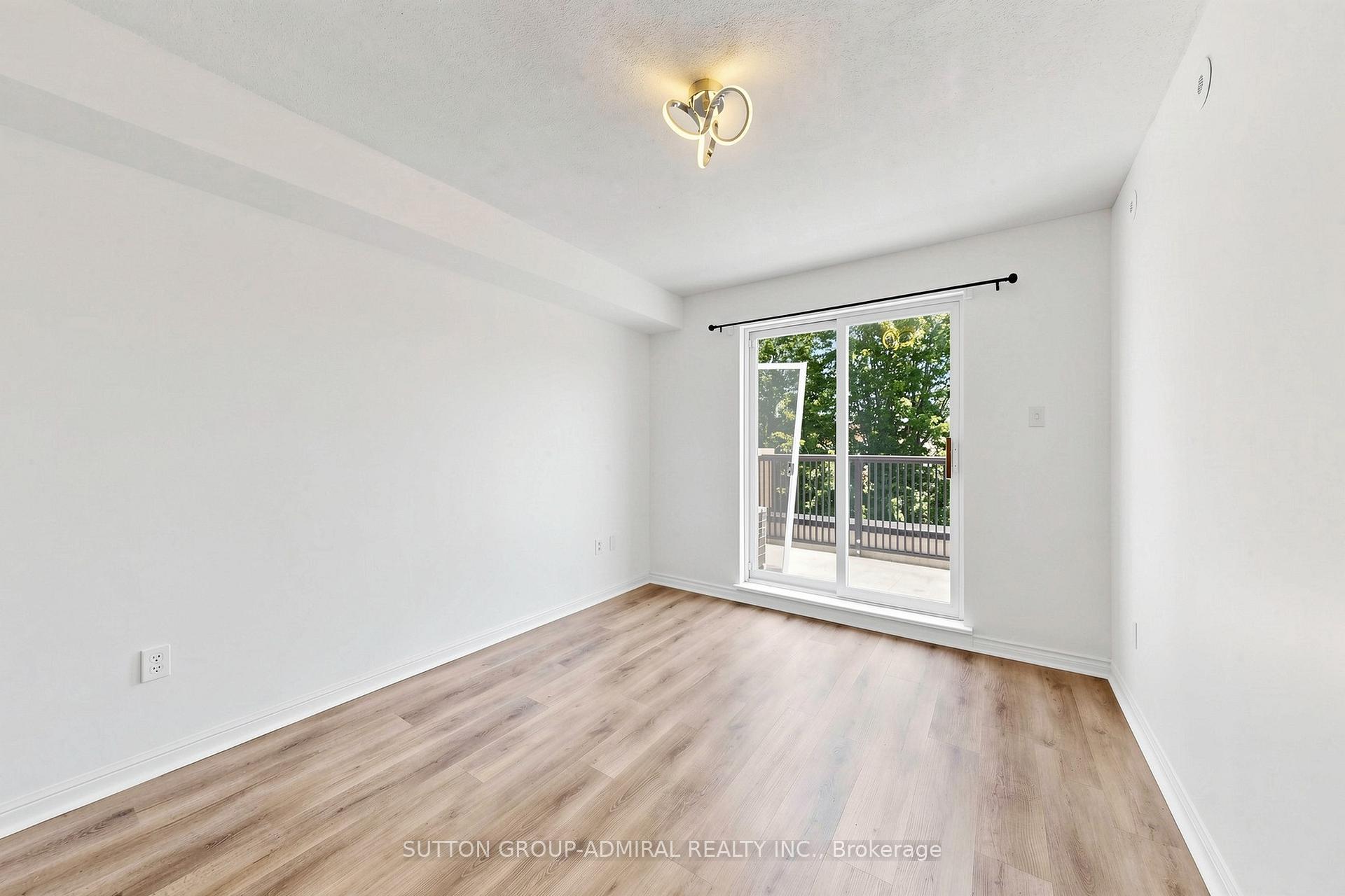 Photo 10 of 115 George Appleton Way, North York, Downsview-Roding-CFB — HOMEH