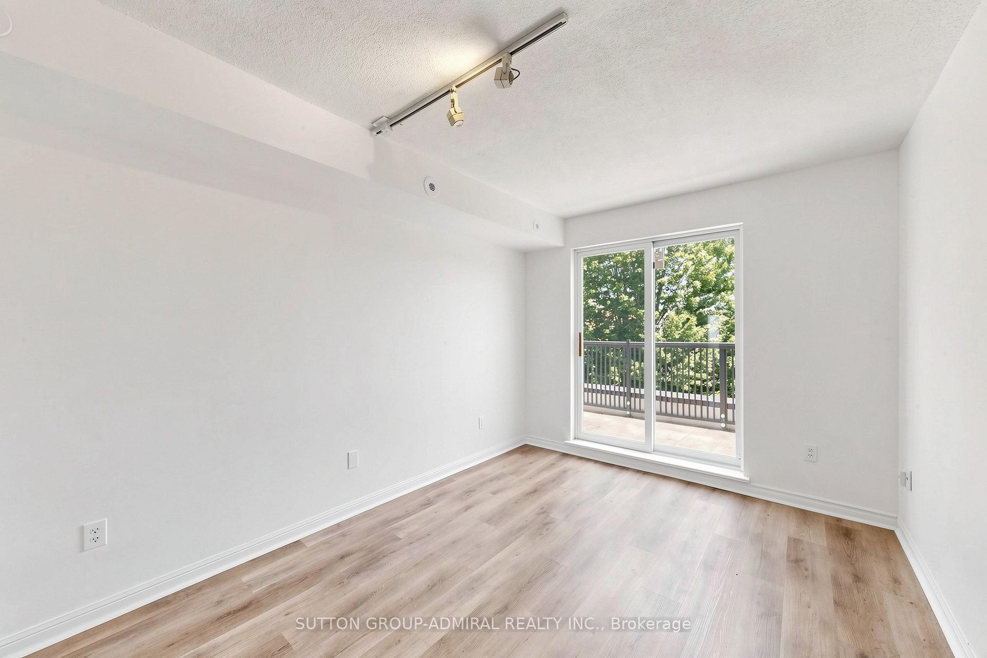 Photo 13 of 115 George Appleton Way, North York, Downsview-Roding-CFB — HOMEH