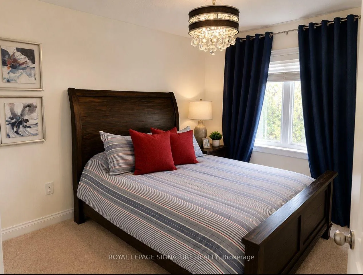 Photo 11 of 45 Pelham Drive, Vaughan, Kleinburg — HOMEH