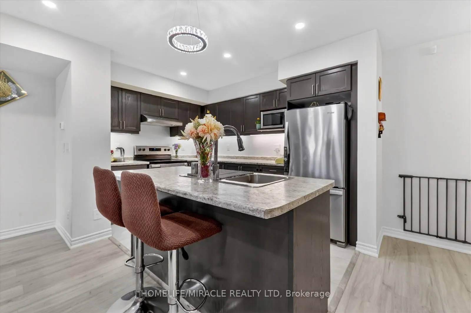 Photo 13 of 73 Sutcliffe Drive, Whitby, Rolling Acres — HOMEH