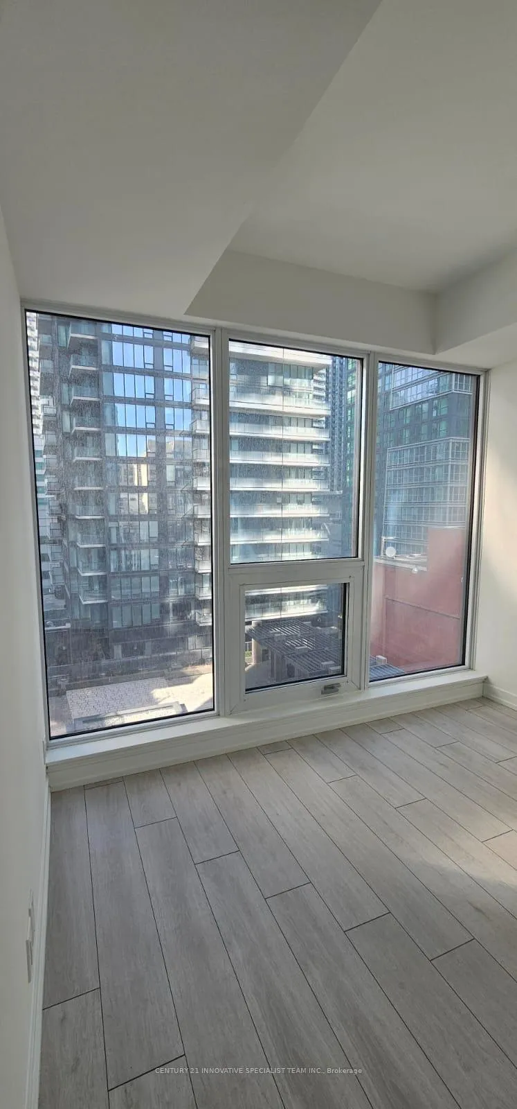 Photo 7 of Unit 1508, 55 Mercer Street, Toronto, Waterfront Communities — HOMEH