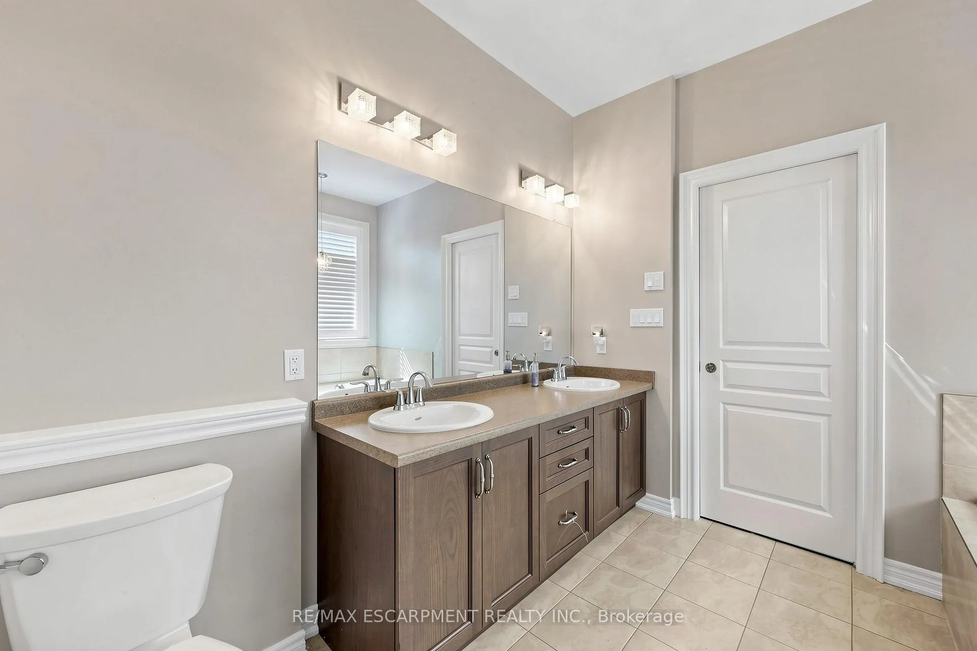 Photo 24 of 18 Gateway Avenue, West Lincoln, Smithville — HOMEH