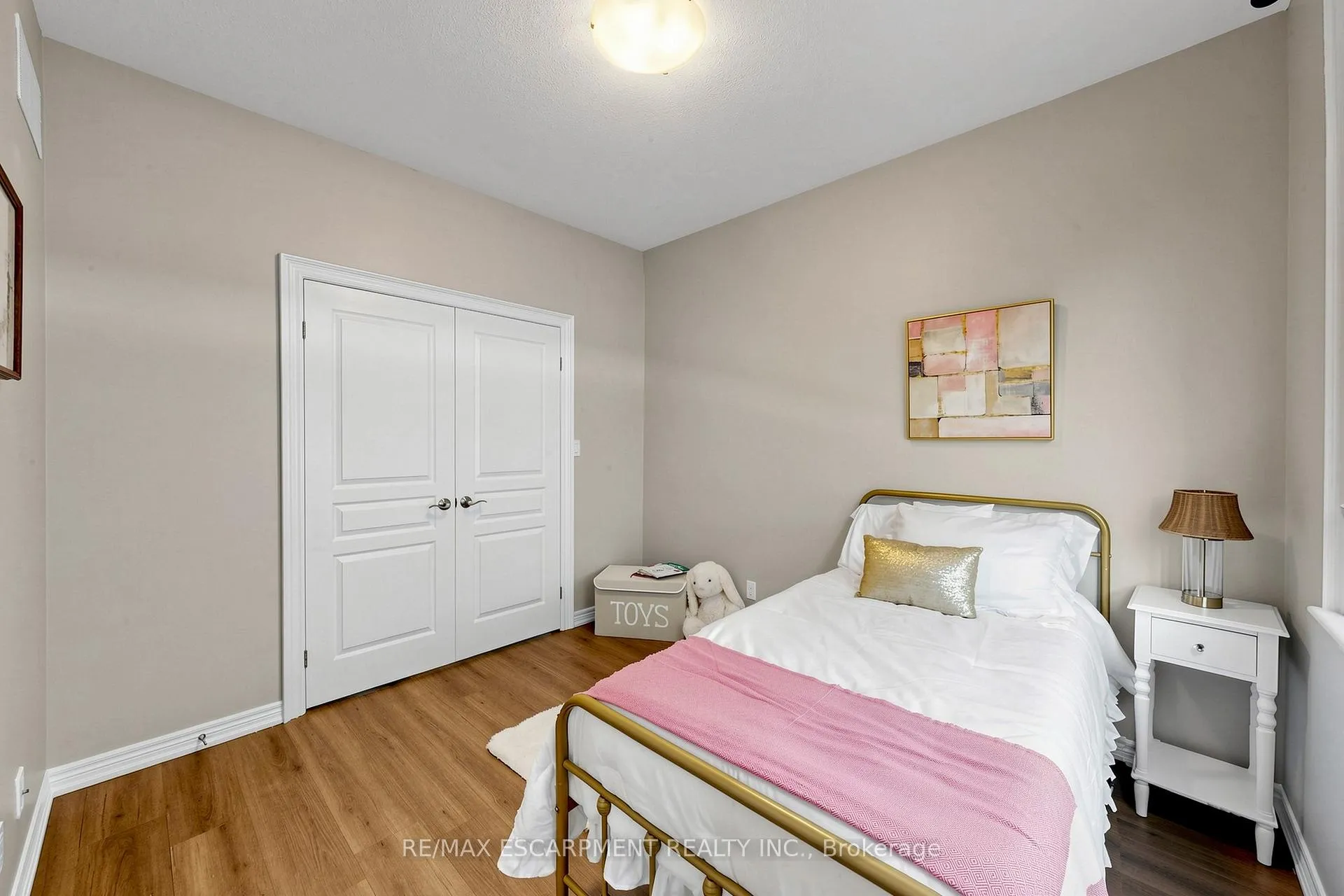 Photo 26 of 18 Gateway Avenue, West Lincoln, Smithville — HOMEH