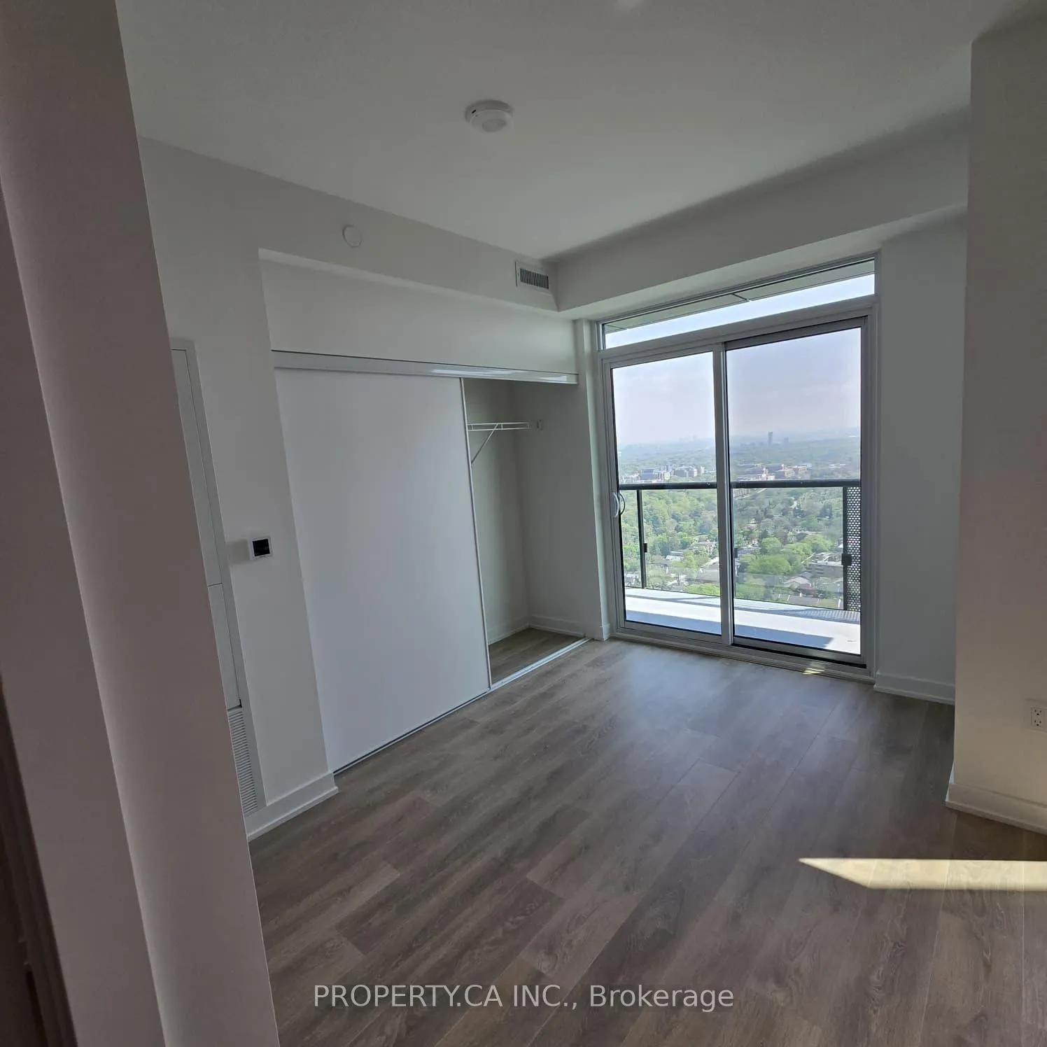 Photo 3 of Unit PH10, 117 Broadway Avenue, Toronto, Mount Pleasant West — HOMEH
