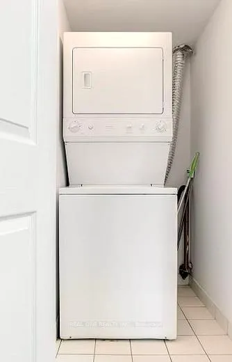 Photo 10 of Unit 1713, 761 Bay Street, Toronto, Bay Street Corridor — HOMEH