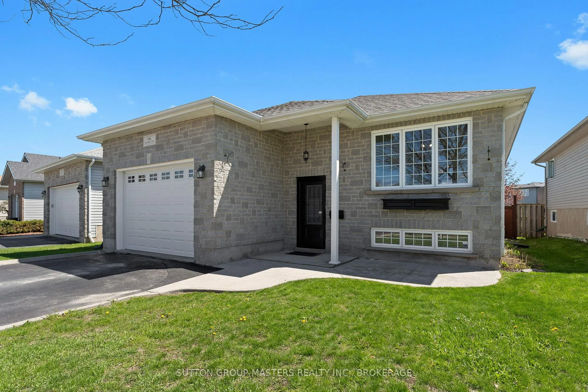 Photo 1 of 186 Kildare Avenue, Loyalist, Amherstview — HOMEH