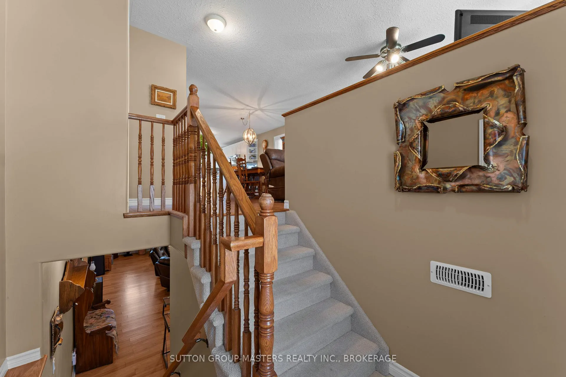 Photo 4 of 186 Kildare Avenue, Loyalist, Amherstview — HOMEH
