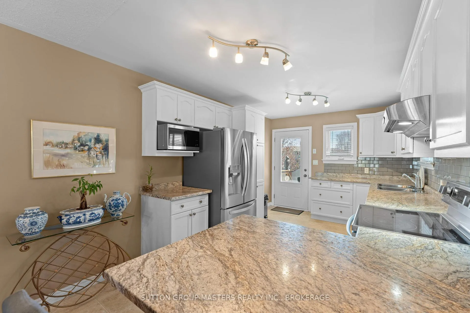 Photo 9 of 186 Kildare Avenue, Loyalist, Amherstview — HOMEH