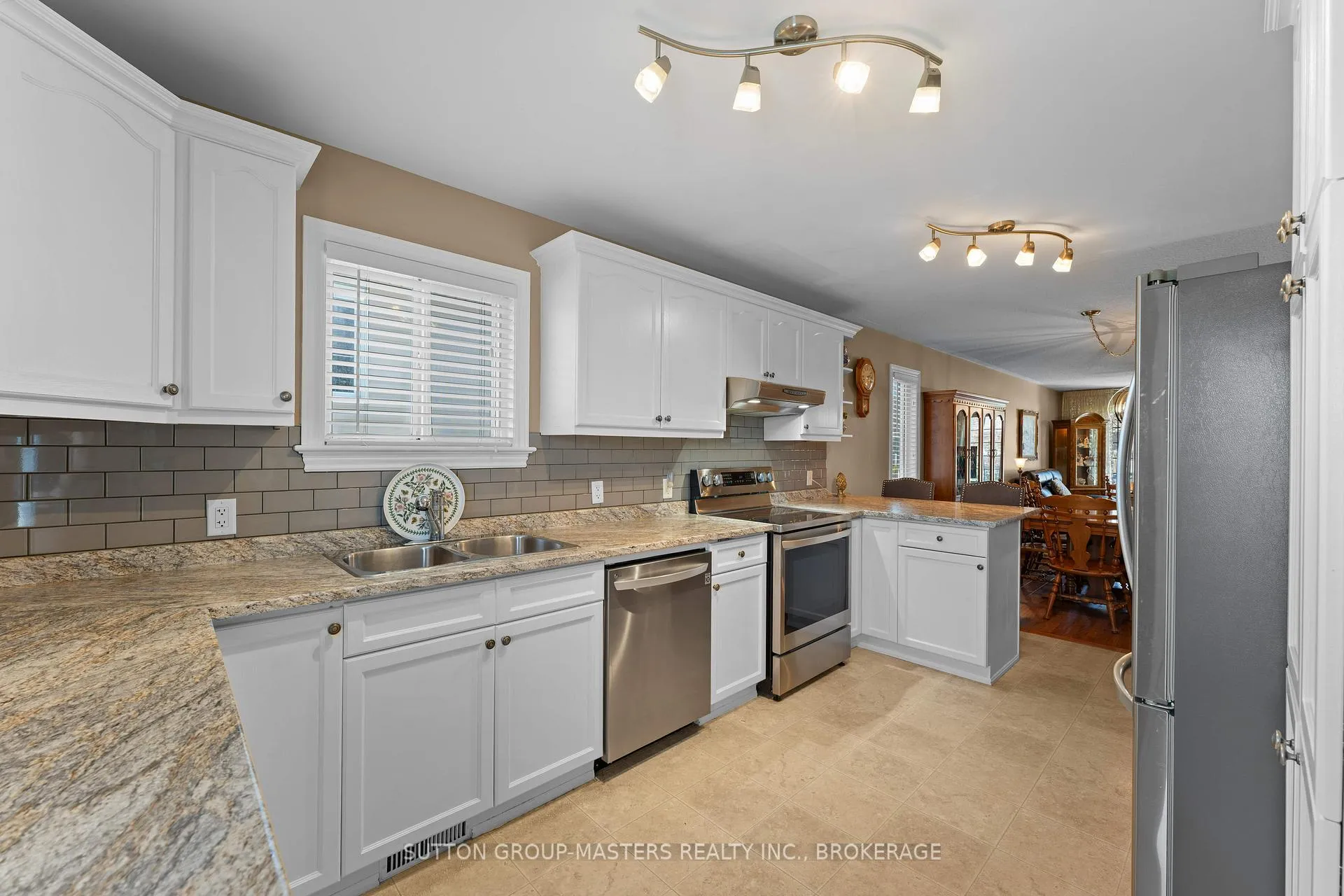 Photo 11 of 186 Kildare Avenue, Loyalist, Amherstview — HOMEH