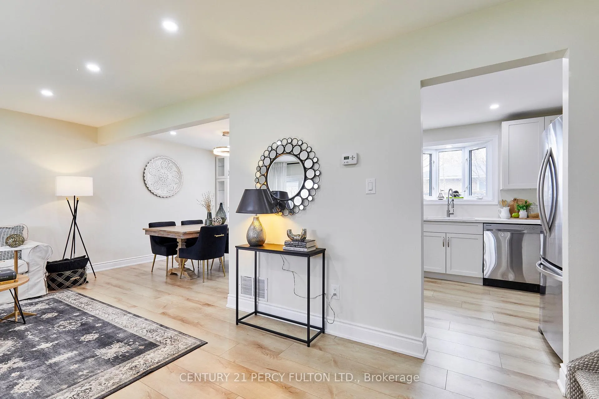 Photo 6 of 39 Meredith Crescent, Cobourg — HOMEH