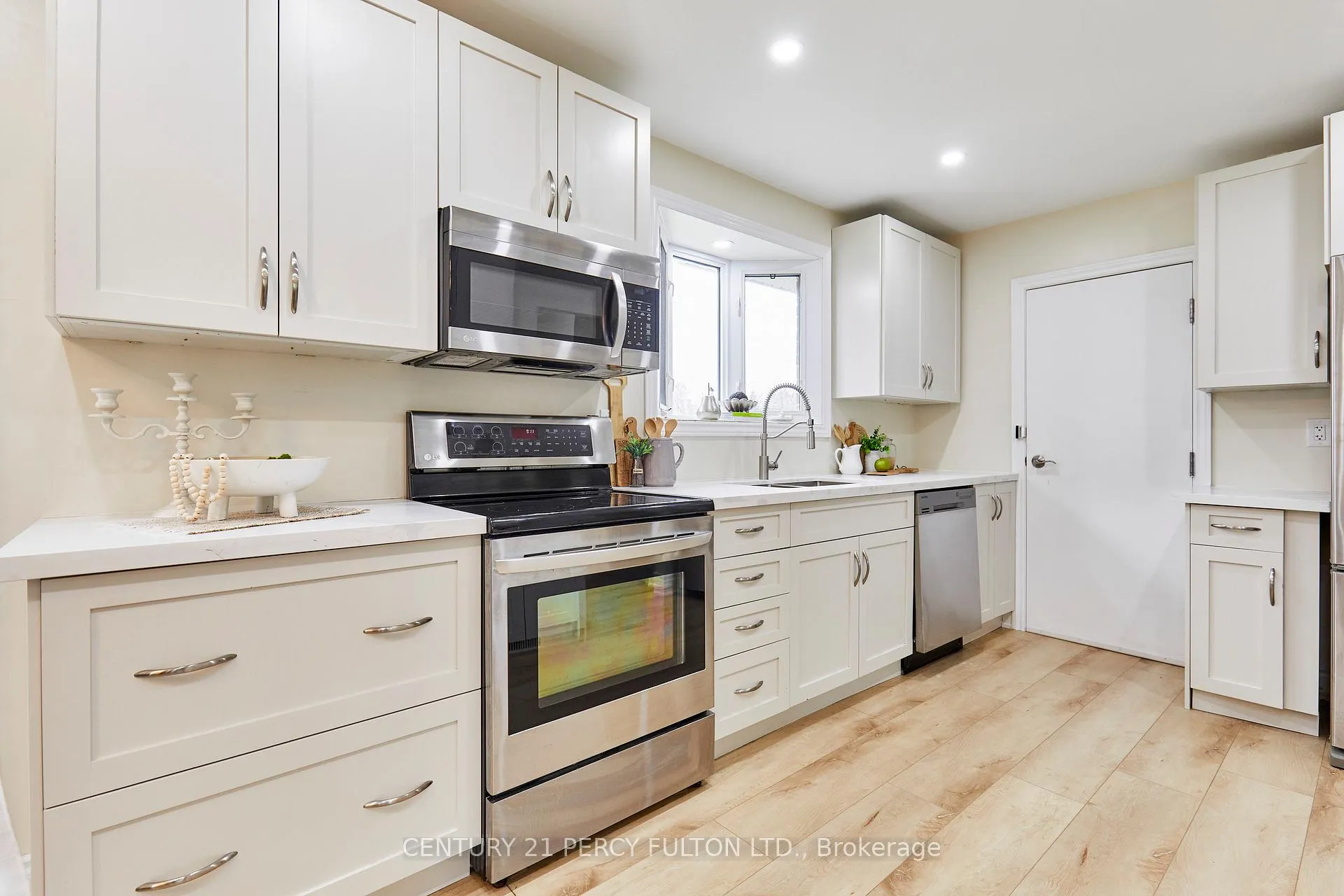 Photo 14 of 39 Meredith Crescent, Cobourg — HOMEH