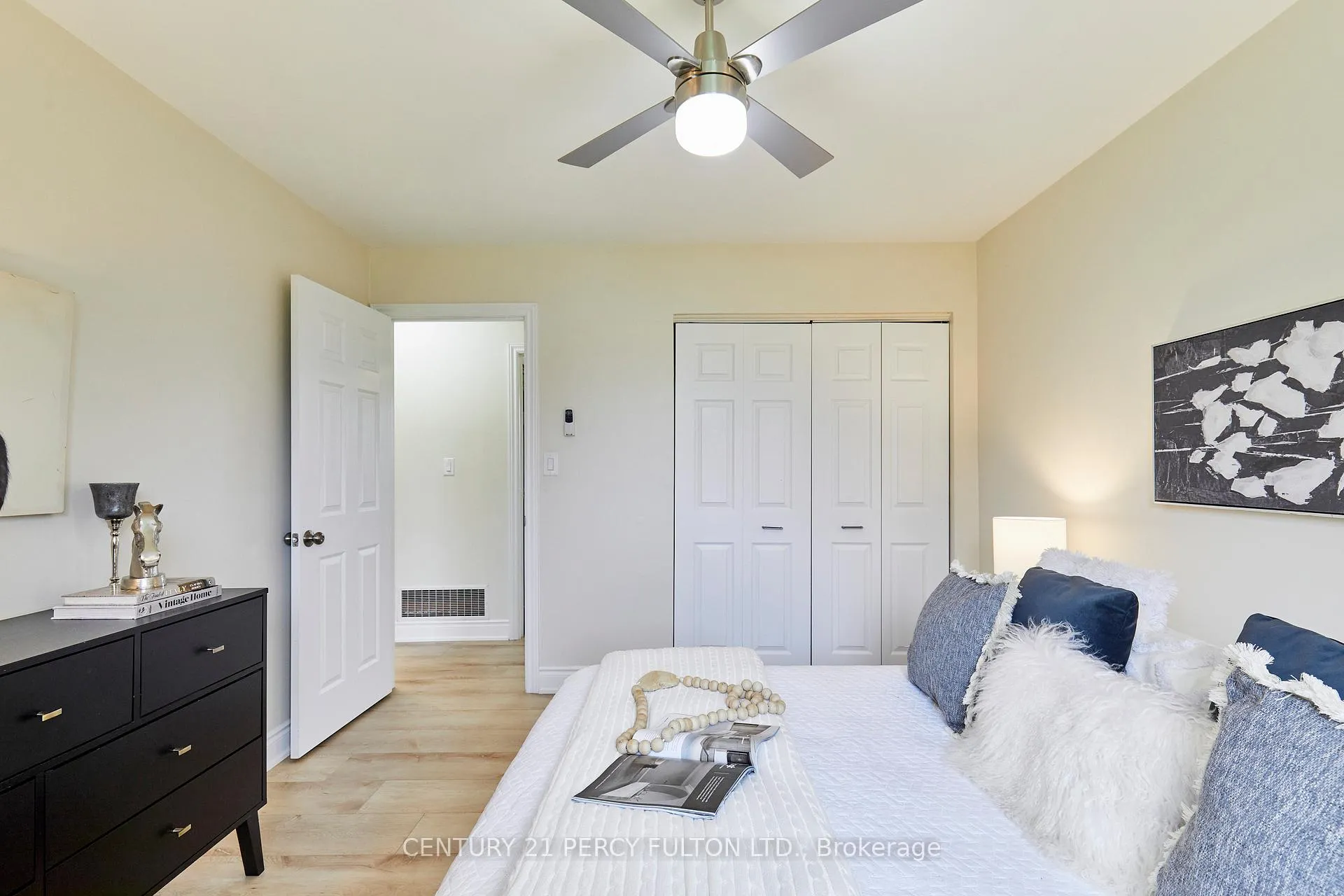 Photo 21 of 39 Meredith Crescent, Cobourg — HOMEH