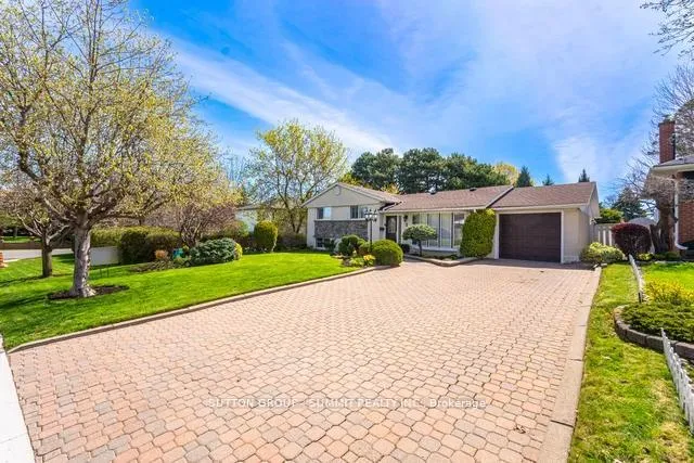 Photo 3 of 3 Donata Drive, Mississauga, Streetsville — HOMEH