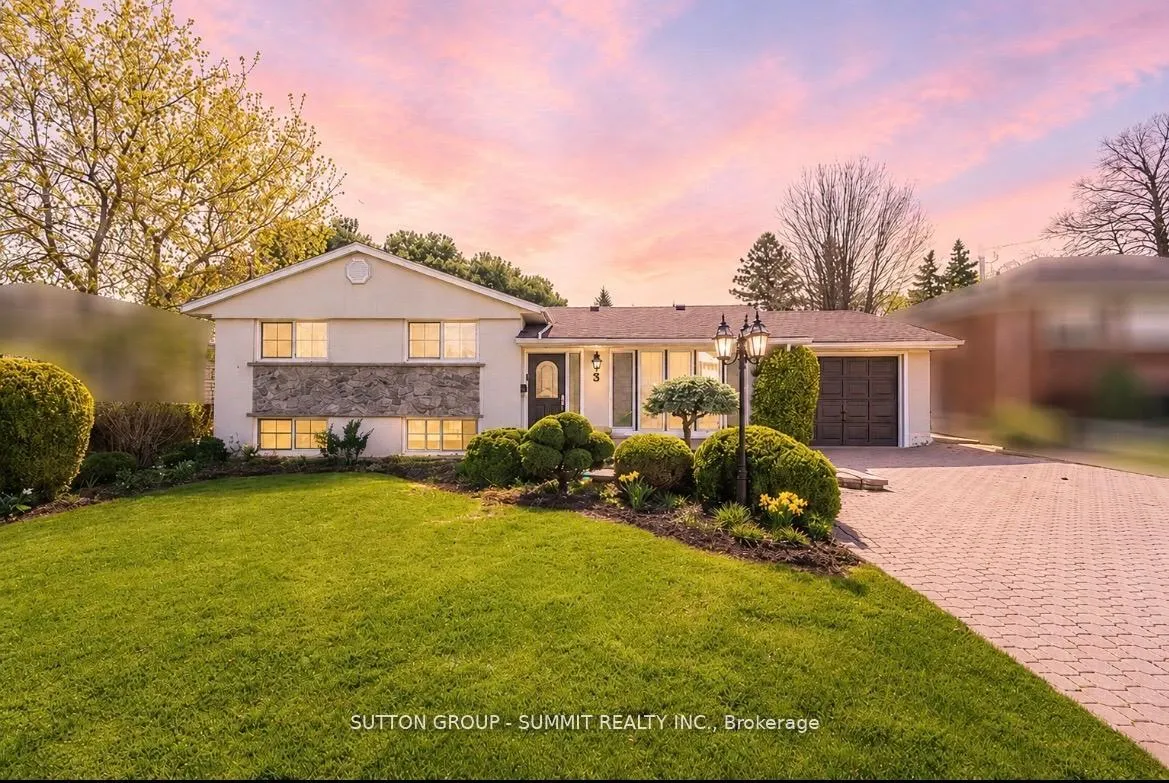 Photo 4 of 3 Donata Drive, Mississauga, Streetsville — HOMEH