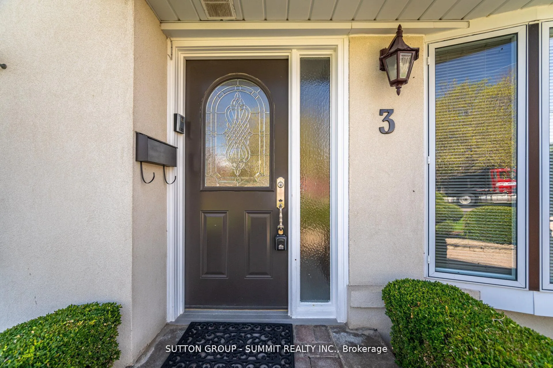 Photo 9 of 3 Donata Drive, Mississauga, Streetsville — HOMEH