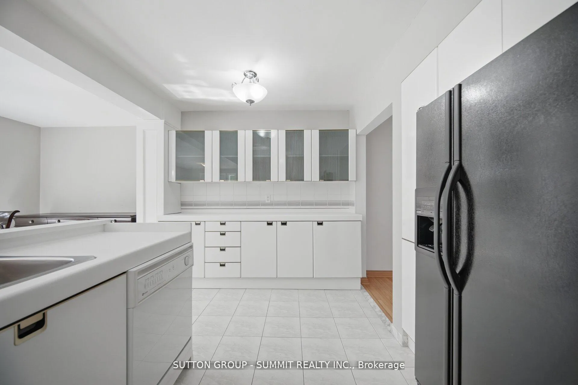 Photo 14 of 3 Donata Drive, Mississauga, Streetsville — HOMEH