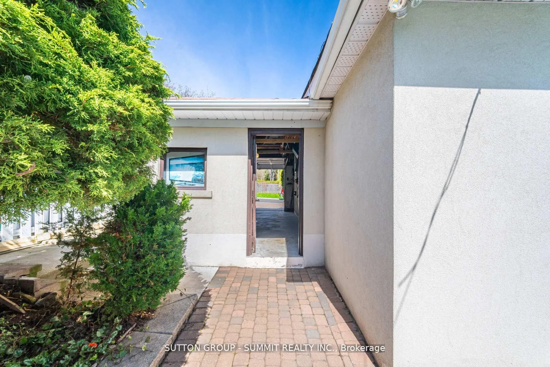 Photo 32 of 3 Donata Drive, Mississauga, Streetsville — HOMEH