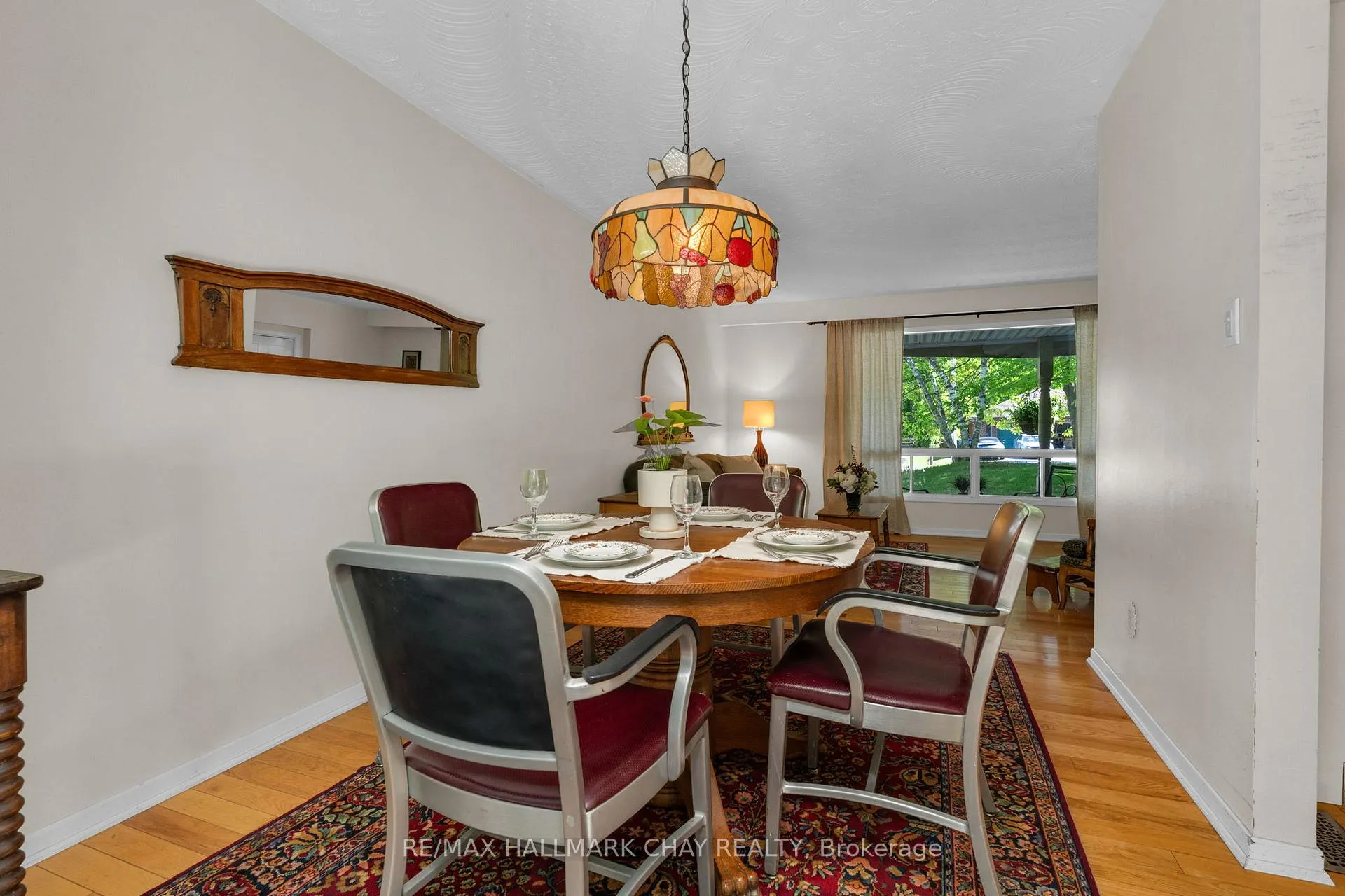 Photo 9 of 3724 Whitecap Drive, Innisfil, Rural Innisfil — HOMEH