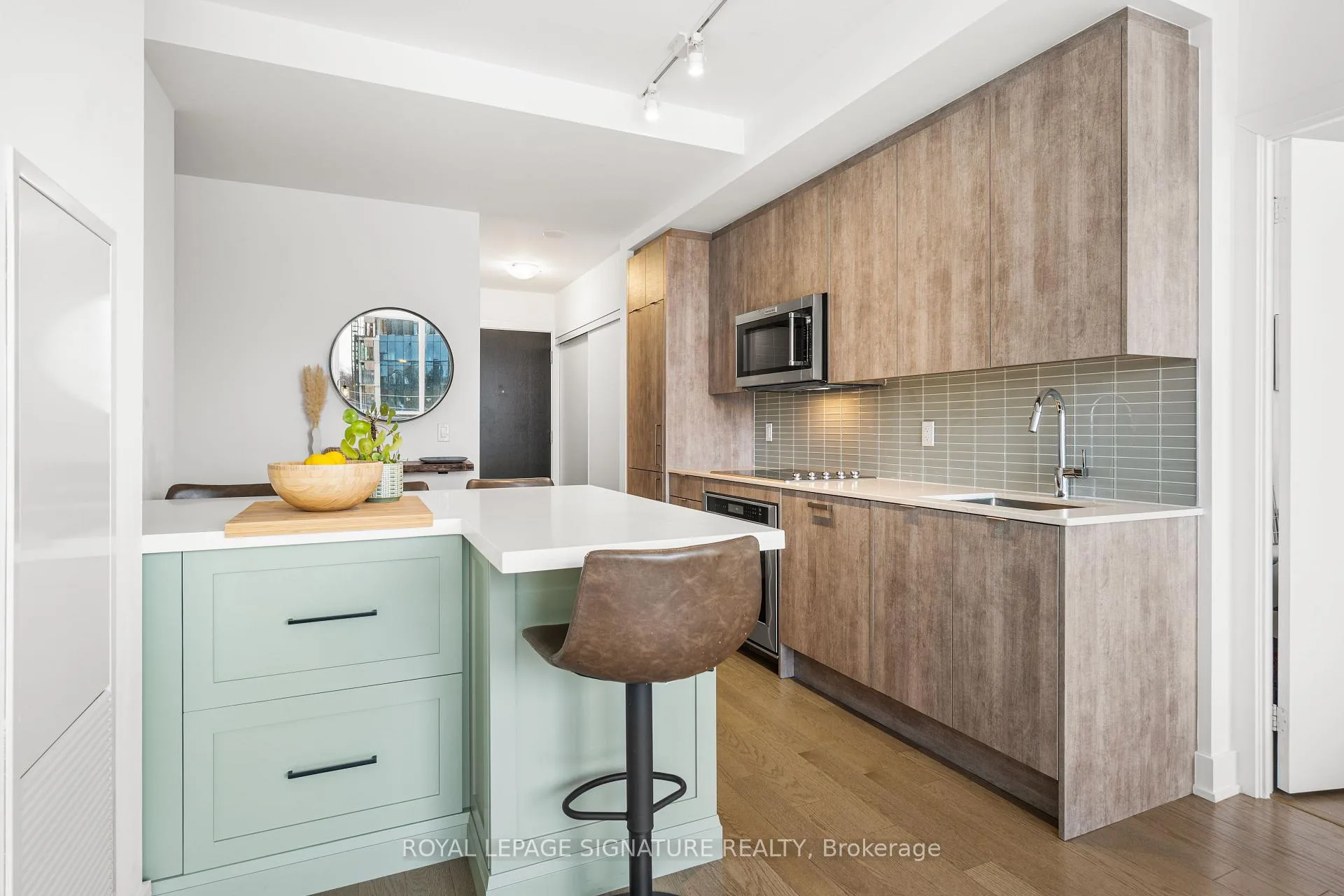 Photo 8 of Unit 410, 181 Bedford Road, Toronto, The Annex — HOMEH