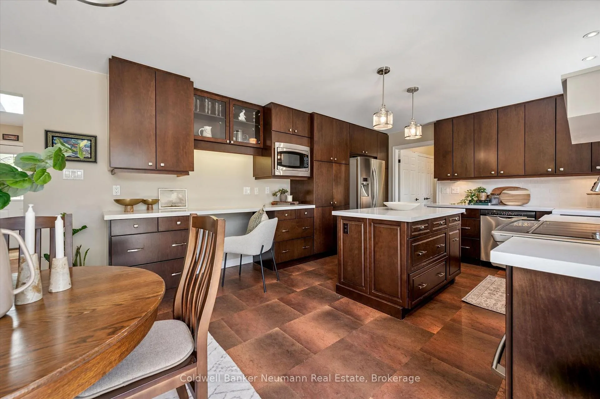 Photo 13 of 25 Riverview Drive, Centre Wellington, Elora/Salem — HOMEH