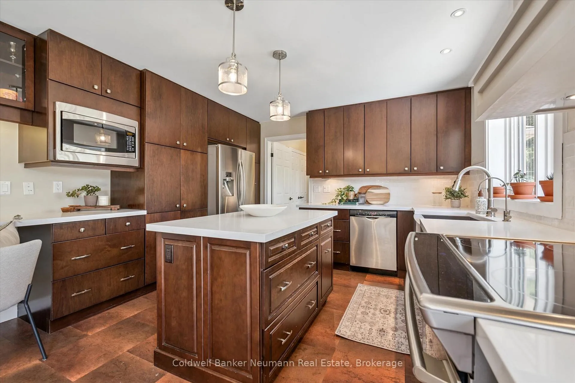 Photo 14 of 25 Riverview Drive, Centre Wellington, Elora/Salem — HOMEH