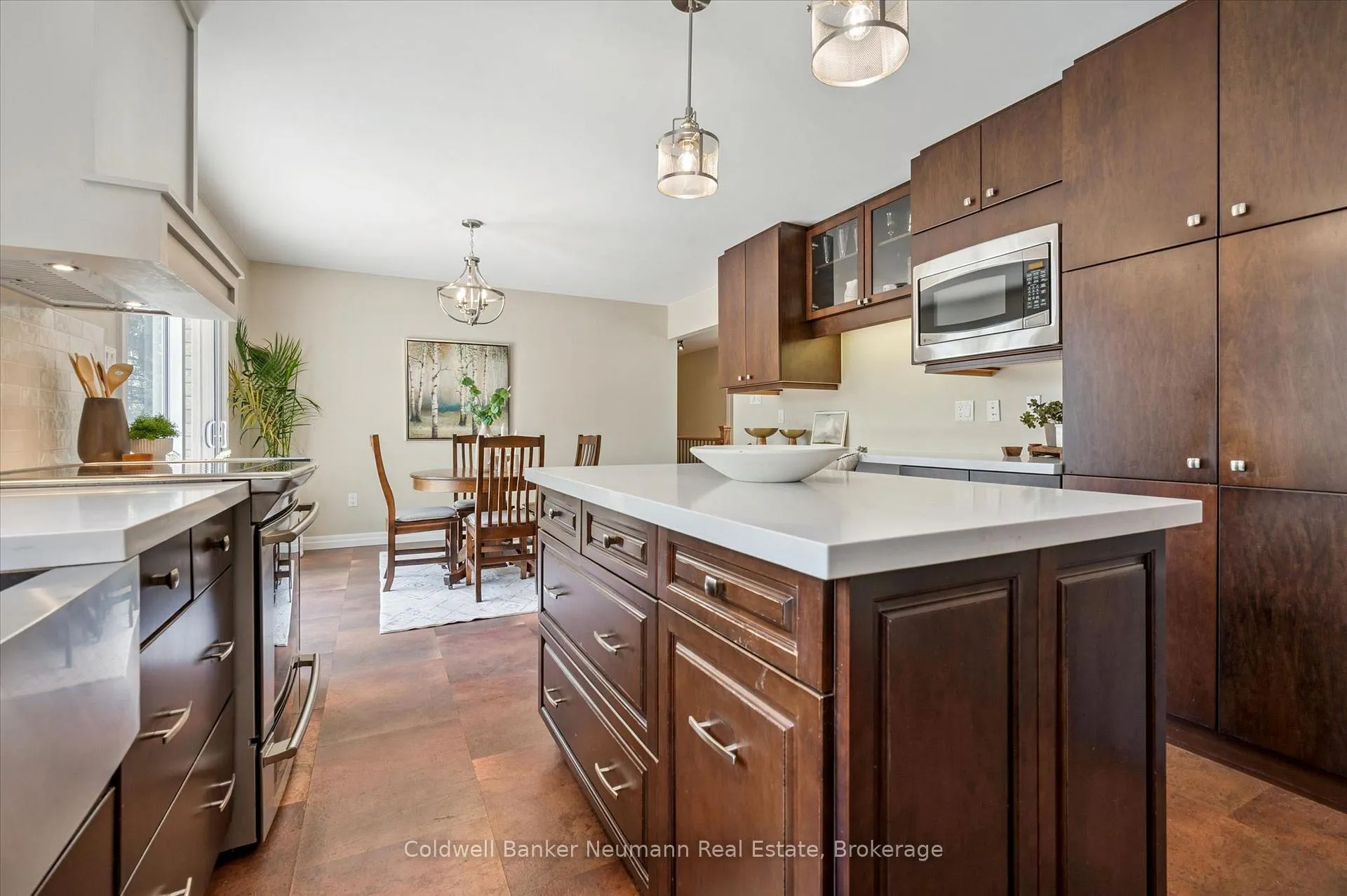 Photo 16 of 25 Riverview Drive, Centre Wellington, Elora/Salem — HOMEH