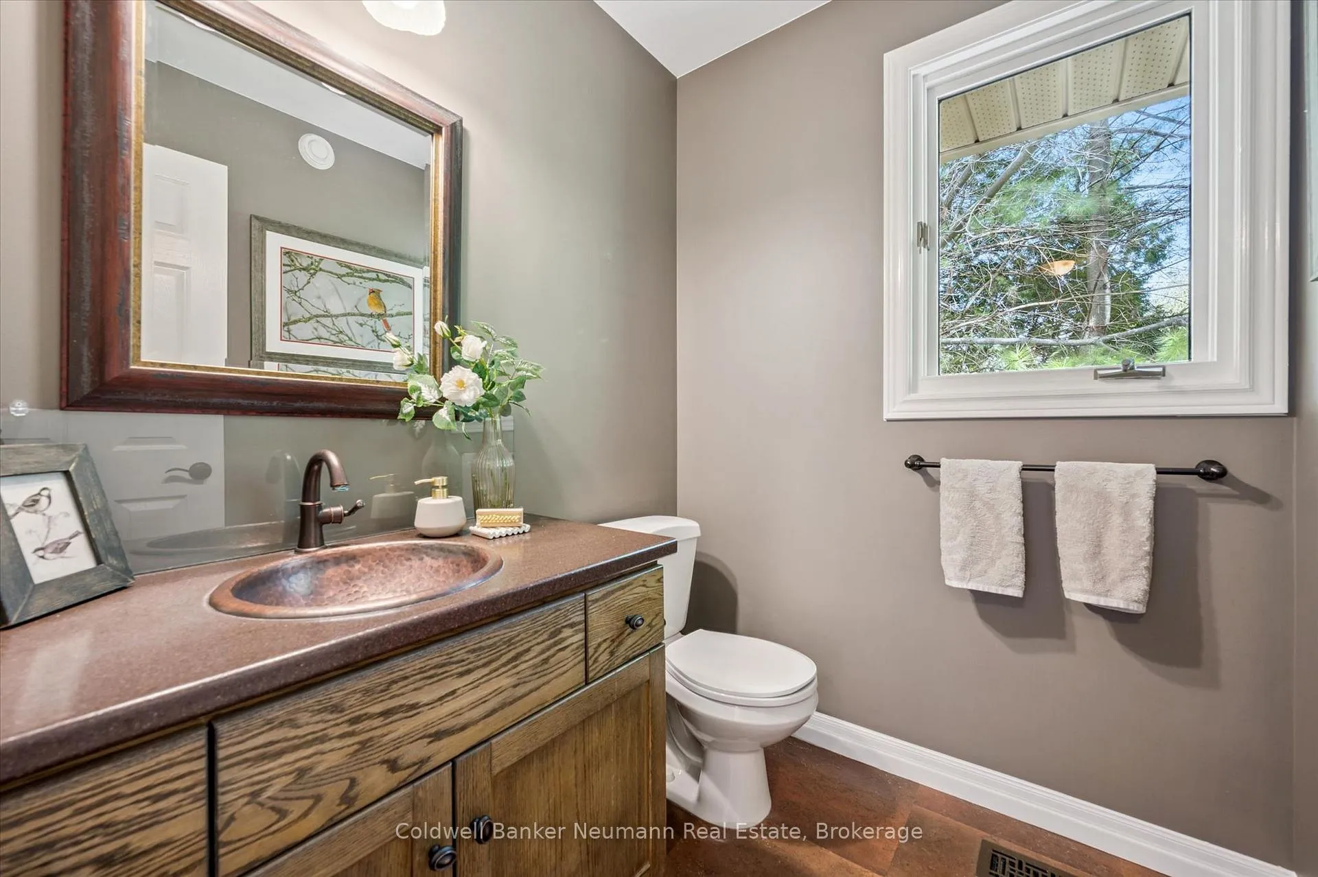 Photo 20 of 25 Riverview Drive, Centre Wellington, Elora/Salem — HOMEH