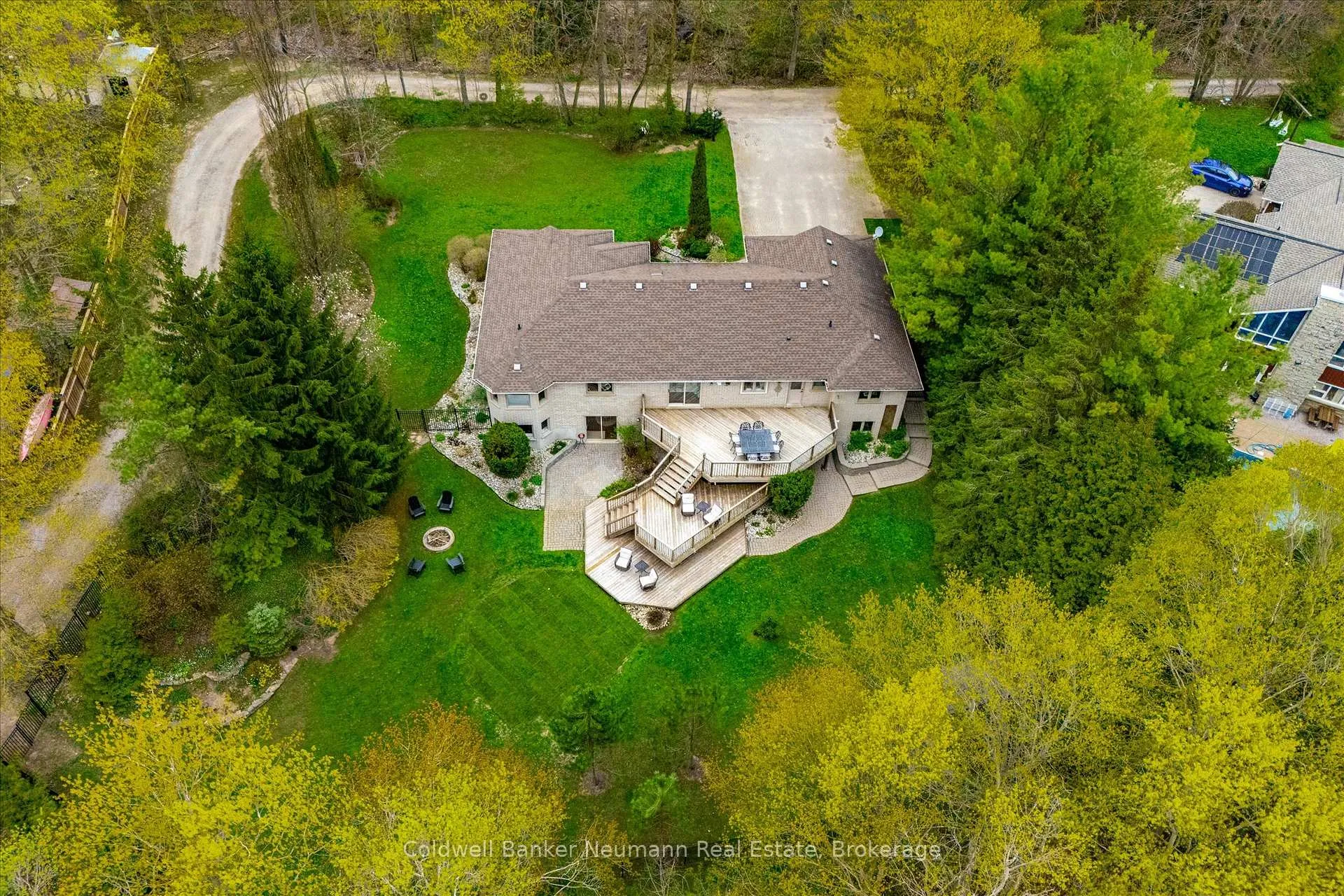 Photo 49 of 25 Riverview Drive, Centre Wellington, Elora/Salem — HOMEH