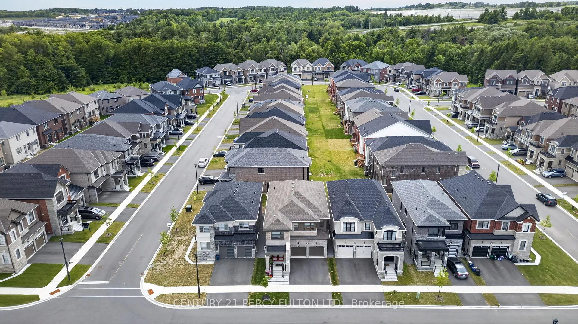 Photo 35 of 1477 Mockingbird Square, Pickering, Rural Pickering — HOMEH