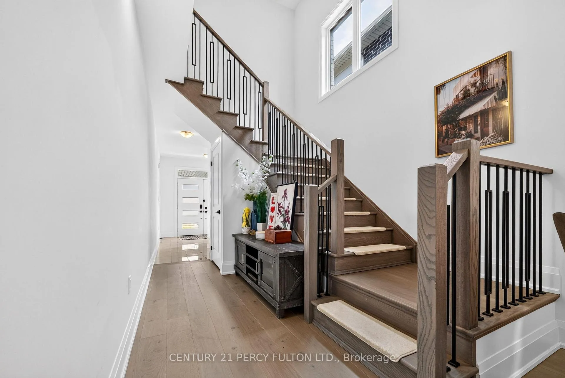 Photo 6 of 1477 Mockingbird Square, Pickering, Rural Pickering — HOMEH