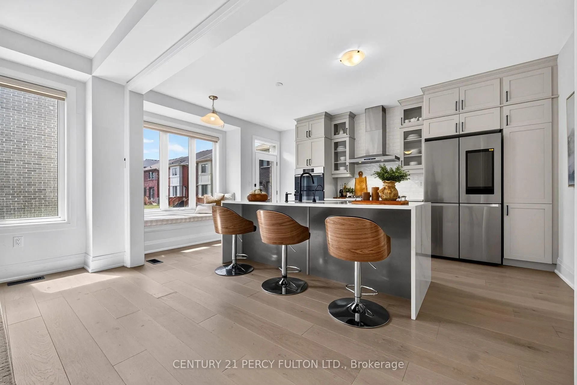 Photo 13 of 1477 Mockingbird Square, Pickering, Rural Pickering — HOMEH