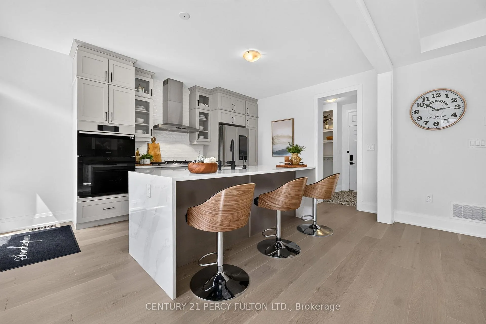 Photo 15 of 1477 Mockingbird Square, Pickering, Rural Pickering — HOMEH