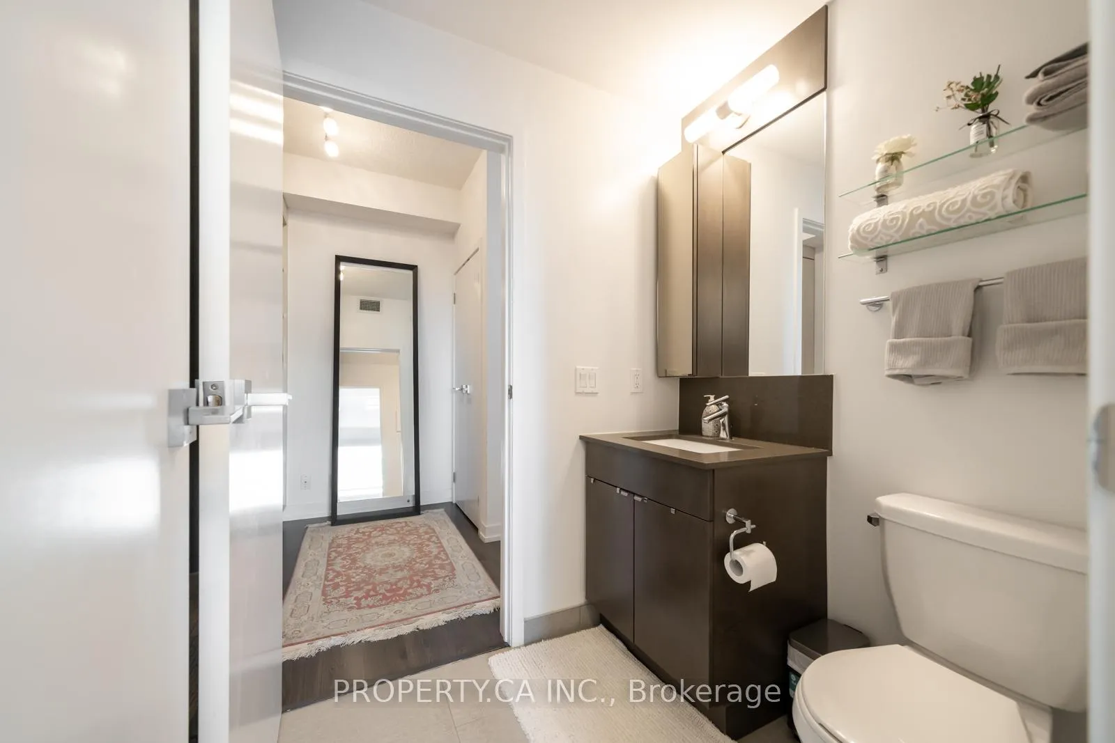Photo 14 of Unit 1416, 98 Lillian Street, Toronto, Mount Pleasant West — HOMEH