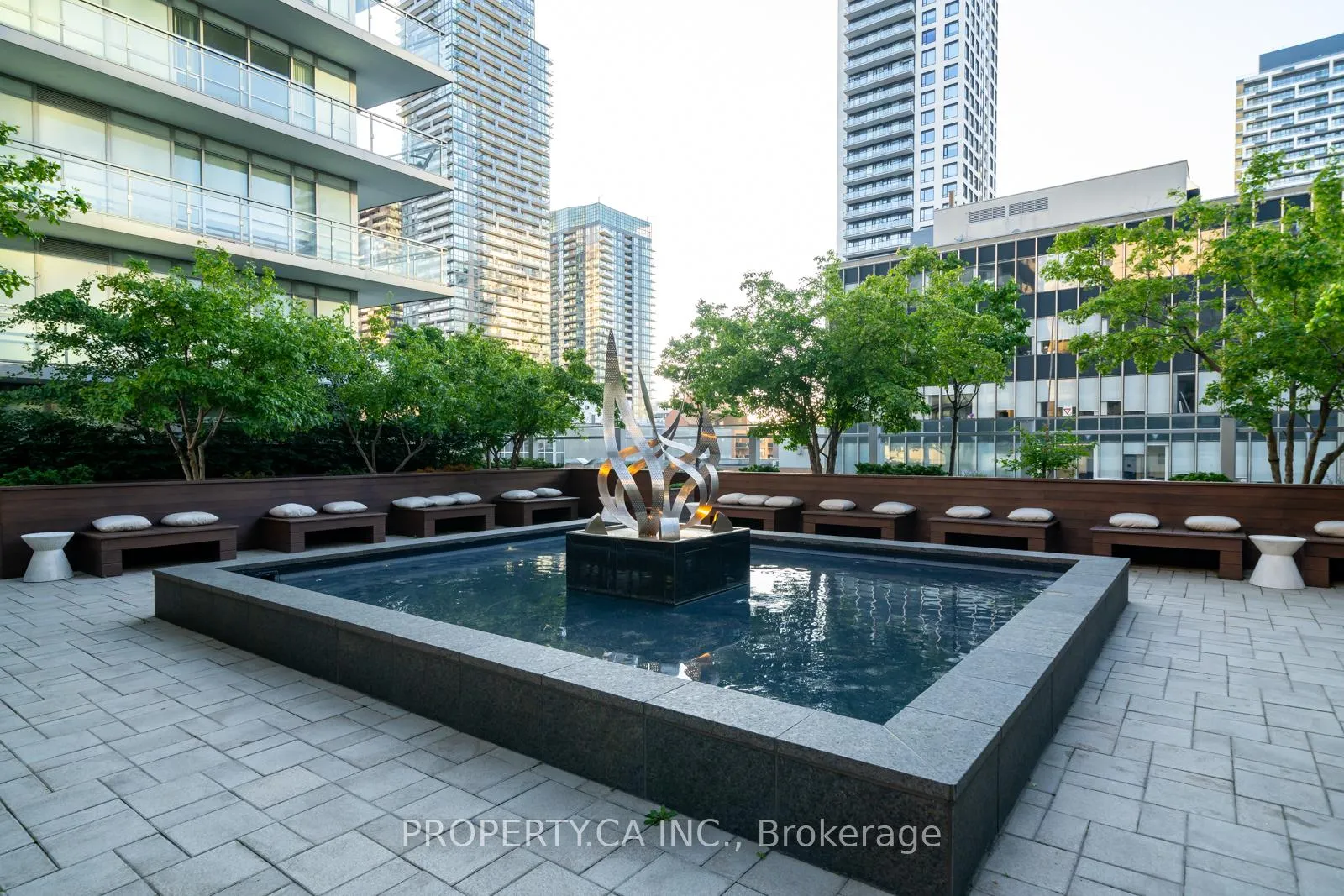Photo 16 of Unit 1416, 98 Lillian Street, Toronto, Mount Pleasant West — HOMEH