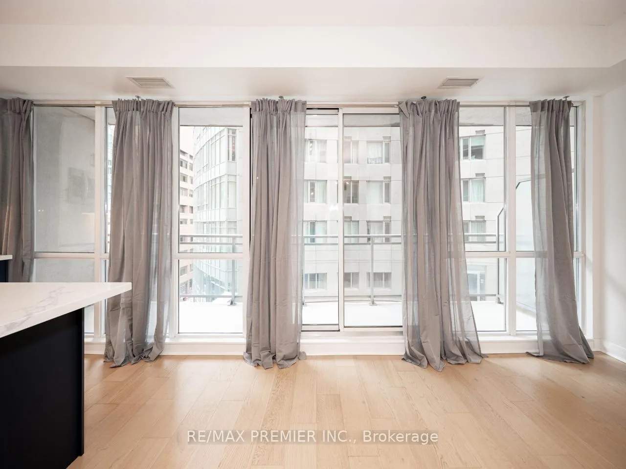 Photo 22 of Unit 705, 220 Victoria Street, Toronto, Church-Yonge Corridor — HOMEH
