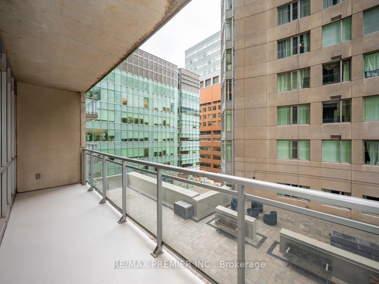 Photo 23 of Unit 705, 220 Victoria Street, Toronto, Church-Yonge Corridor — HOMEH