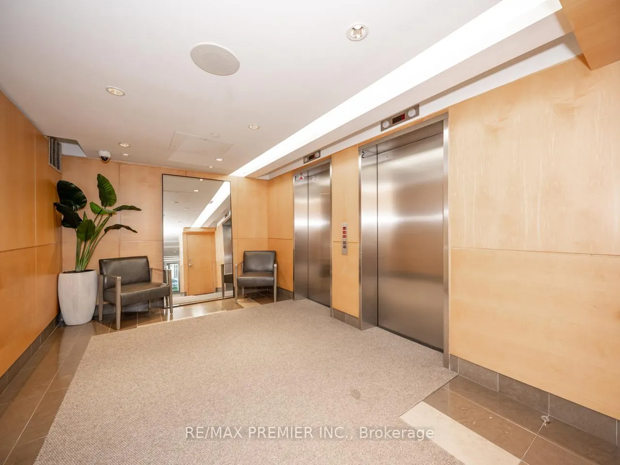 Photo 26 of Unit 705, 220 Victoria Street, Toronto, Church-Yonge Corridor — HOMEH