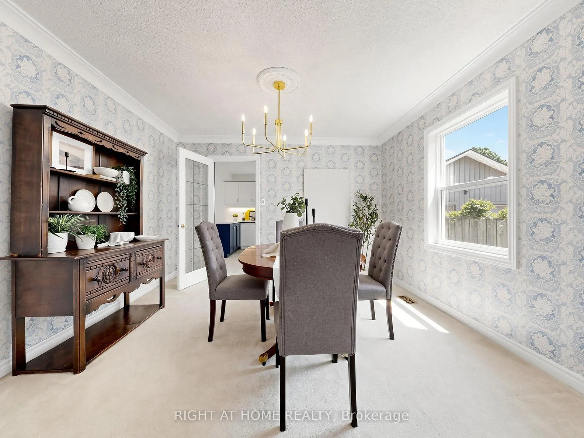 Photo 8 of 75 Quaker Village Drive, Uxbridge — HOMEH