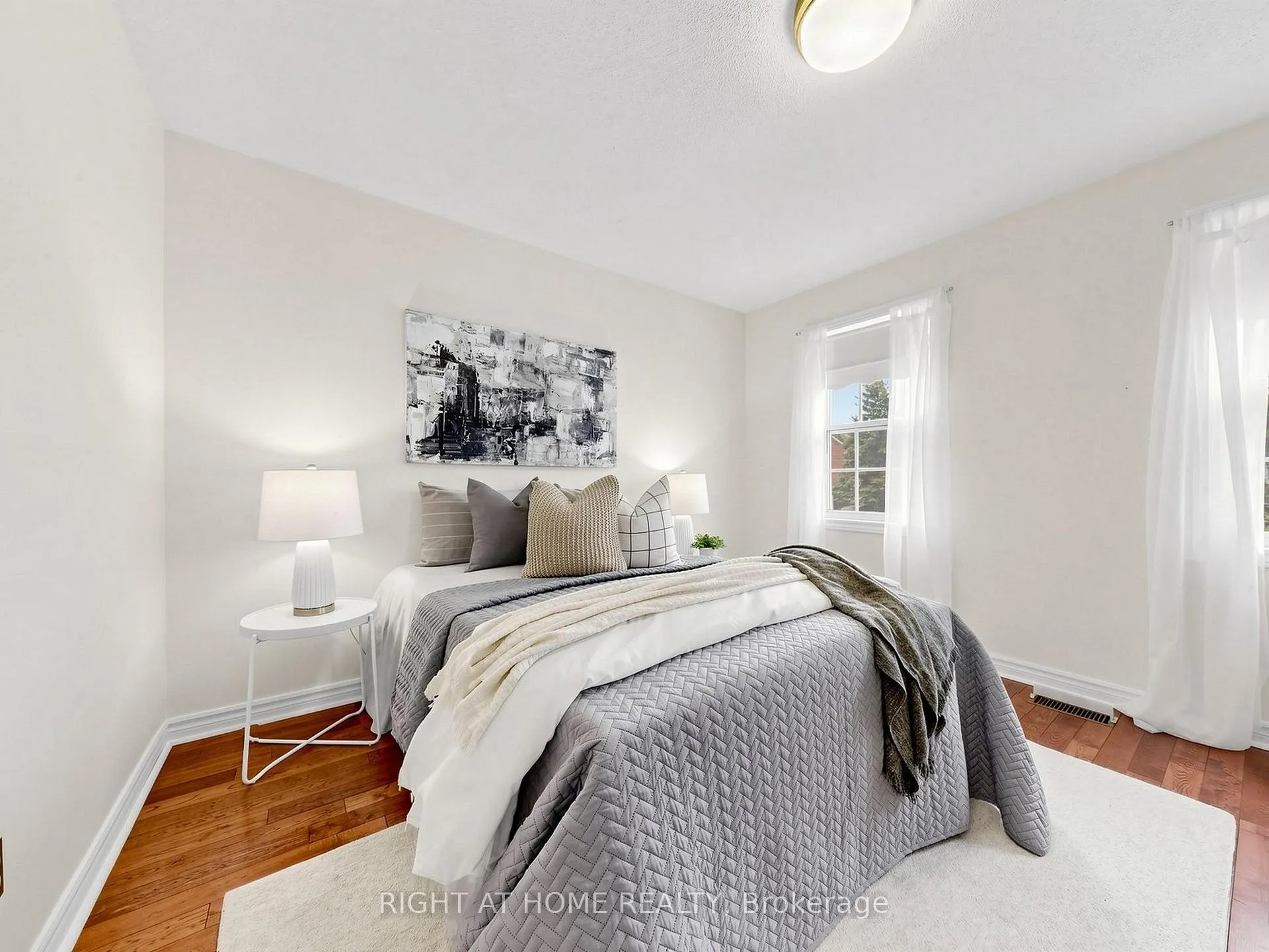 Photo 25 of 75 Quaker Village Drive, Uxbridge — HOMEH