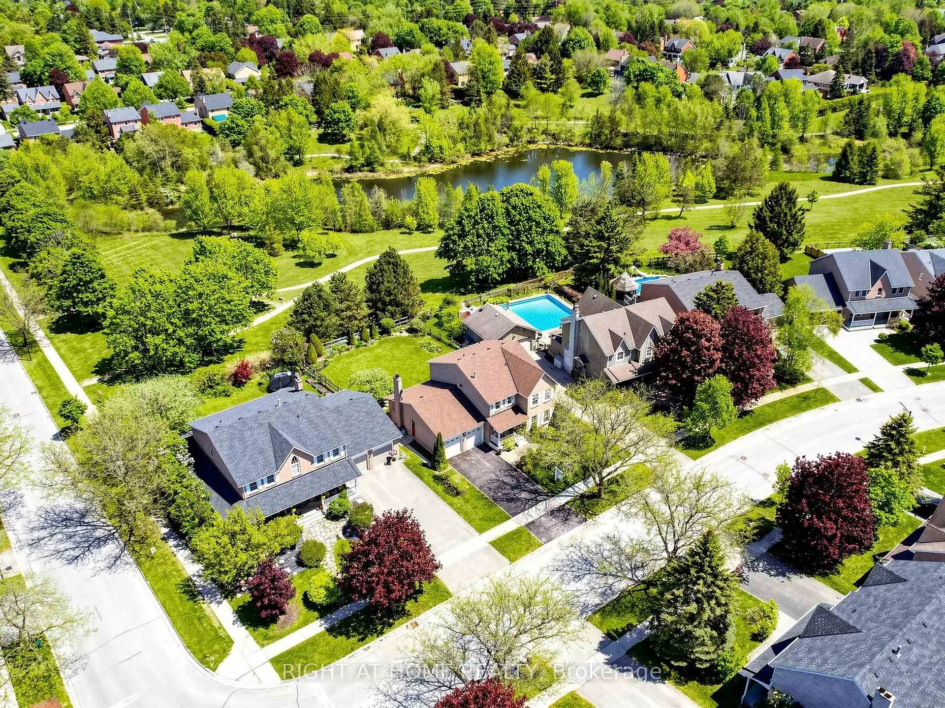 Photo 43 of 75 Quaker Village Drive, Uxbridge — HOMEH