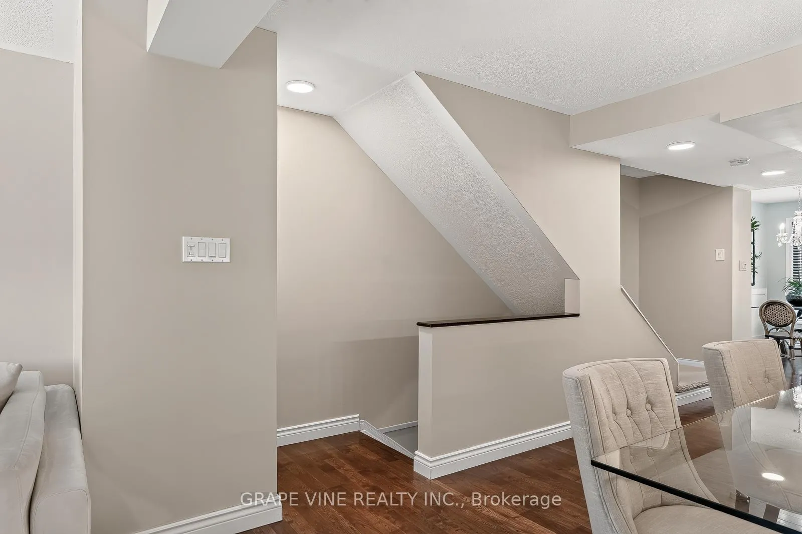 Photo 9 of Unit 14, 280 Bay Street, Ottawa, Ottawa Centre — HOMEH